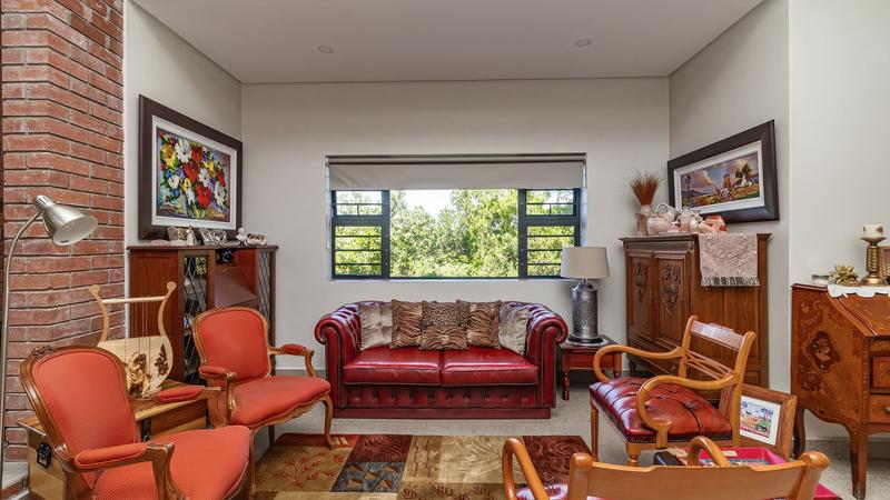 3 Bedroom Property for Sale in Outeniqua Strand Western Cape